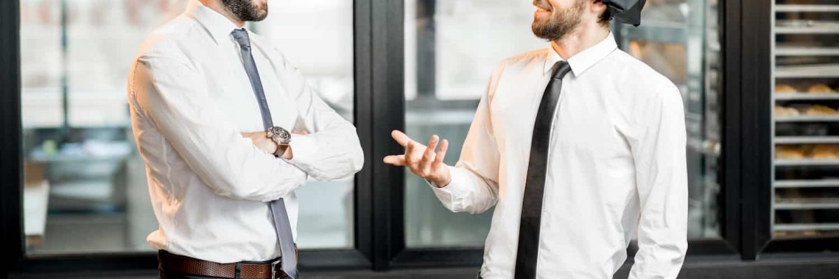 Saiba como escolher entre líderes e gestores para alavancar o sucesso do seu restaurante